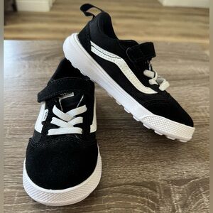 Vans Toddler UltraRange Size 9